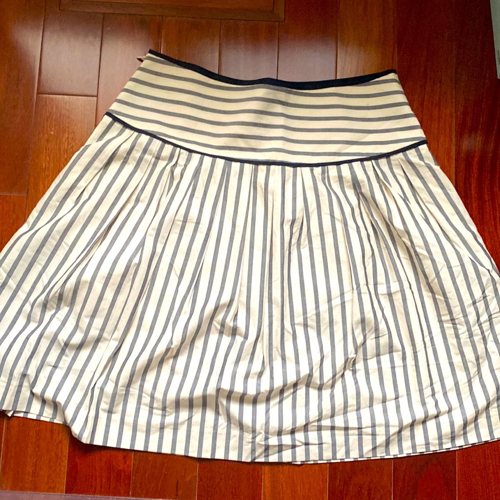 Ann Taylor casual skirt size 4
